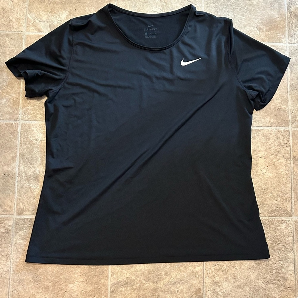 Nike Short Sleeve Tee